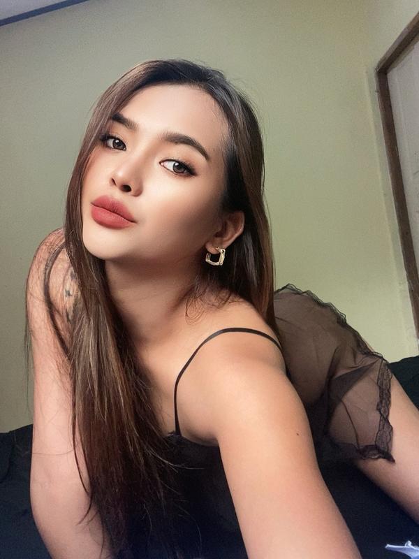 Experience Unforgettable Moments with Juliette Noir Tonight