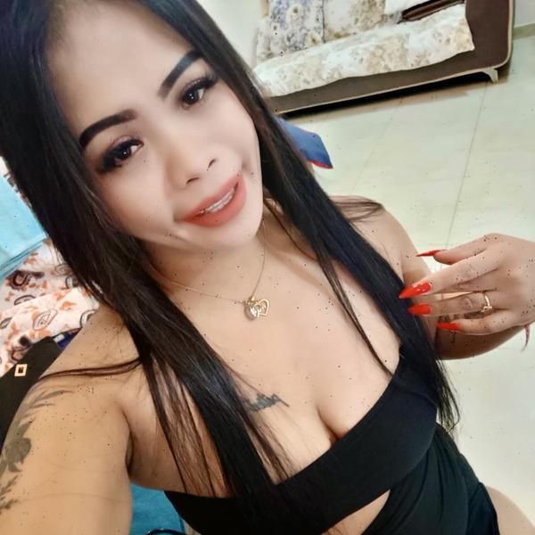 Experience Unforgettable Moments with Lyla Varnay’s Enchanting Charm