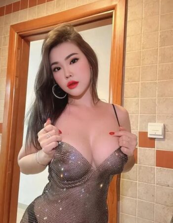 Experience Unforgettable Moments with Camryn Star by Your Side